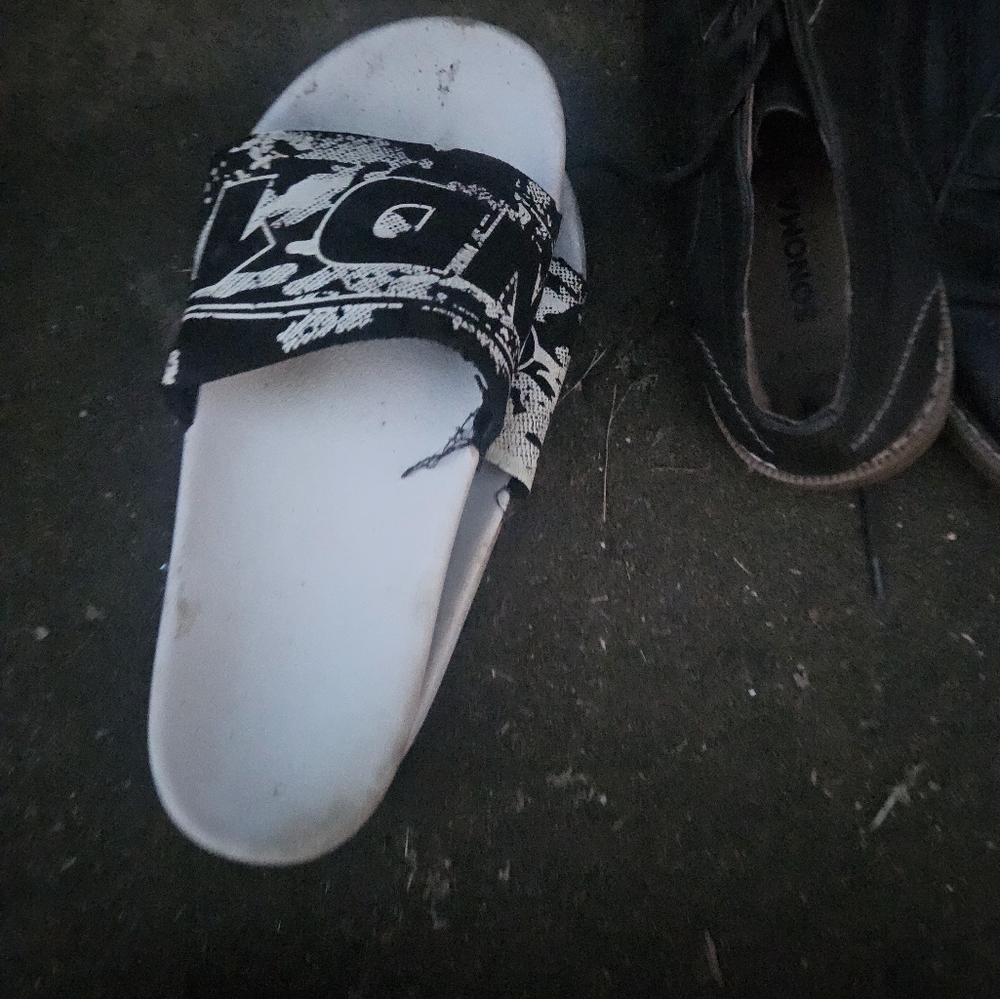 Men's shoes